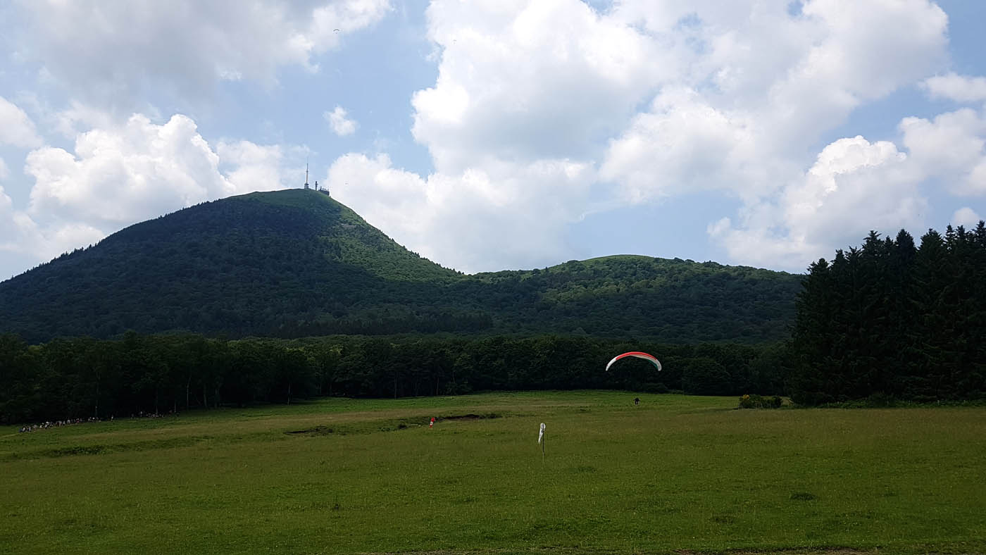 parapente au puy de dôme